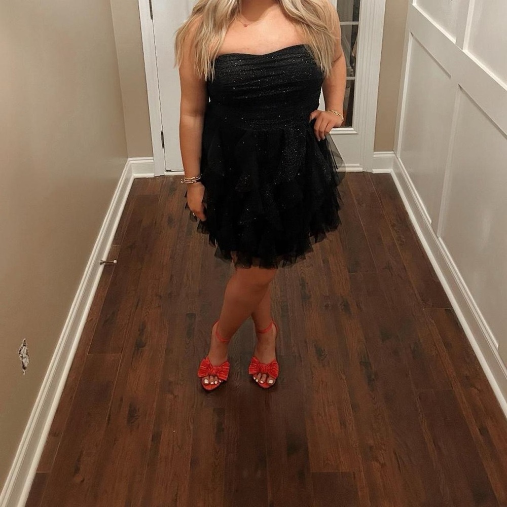 Elegant Black Strapless Dress